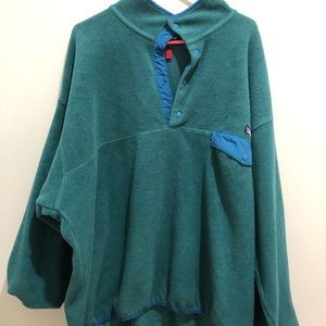 Dark green Patagonia pullover